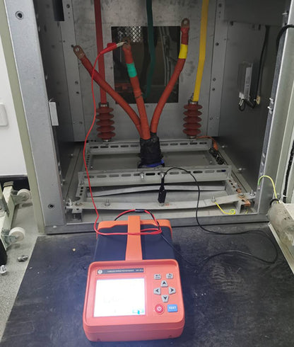 R30 Underground Cable & Pipeline Locator